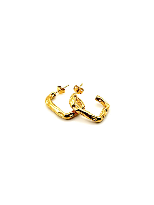 Boucles d'Oreilles Dorées Carrées Non Finies avec Creux